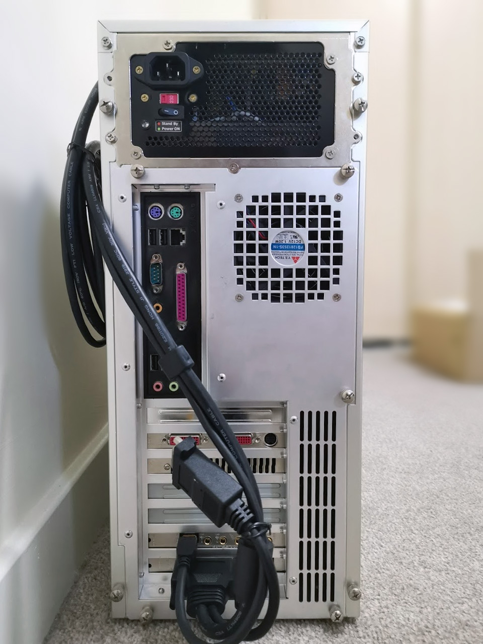 a7n8x-build6.jpg