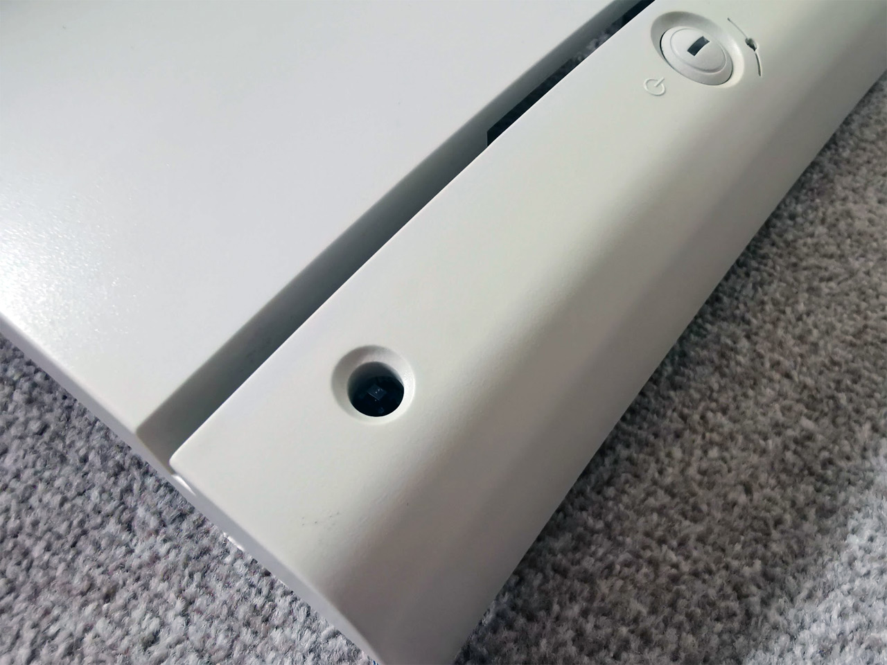 fujitsu-case-button.jpg