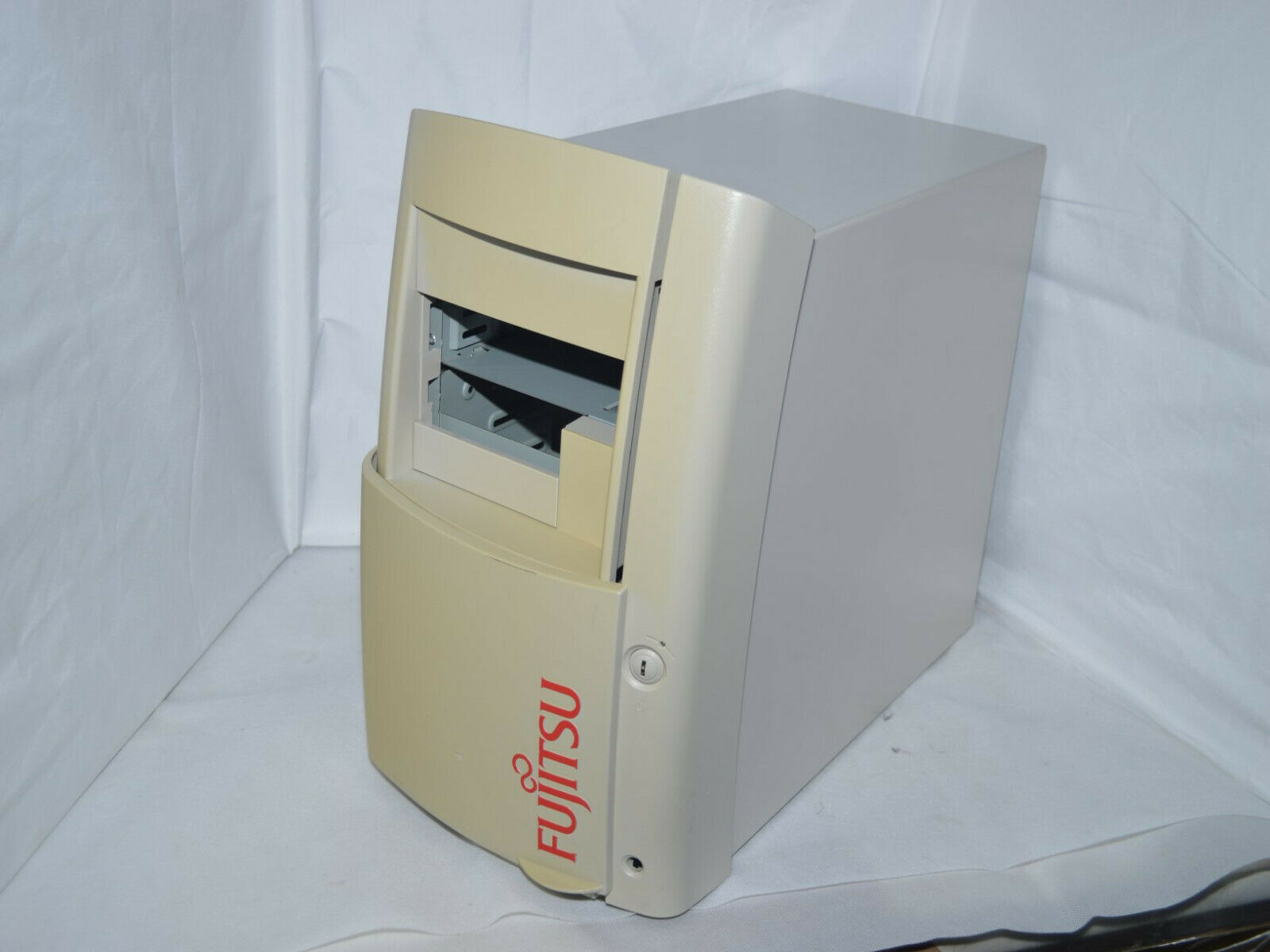 fujitsu-case2.jpg